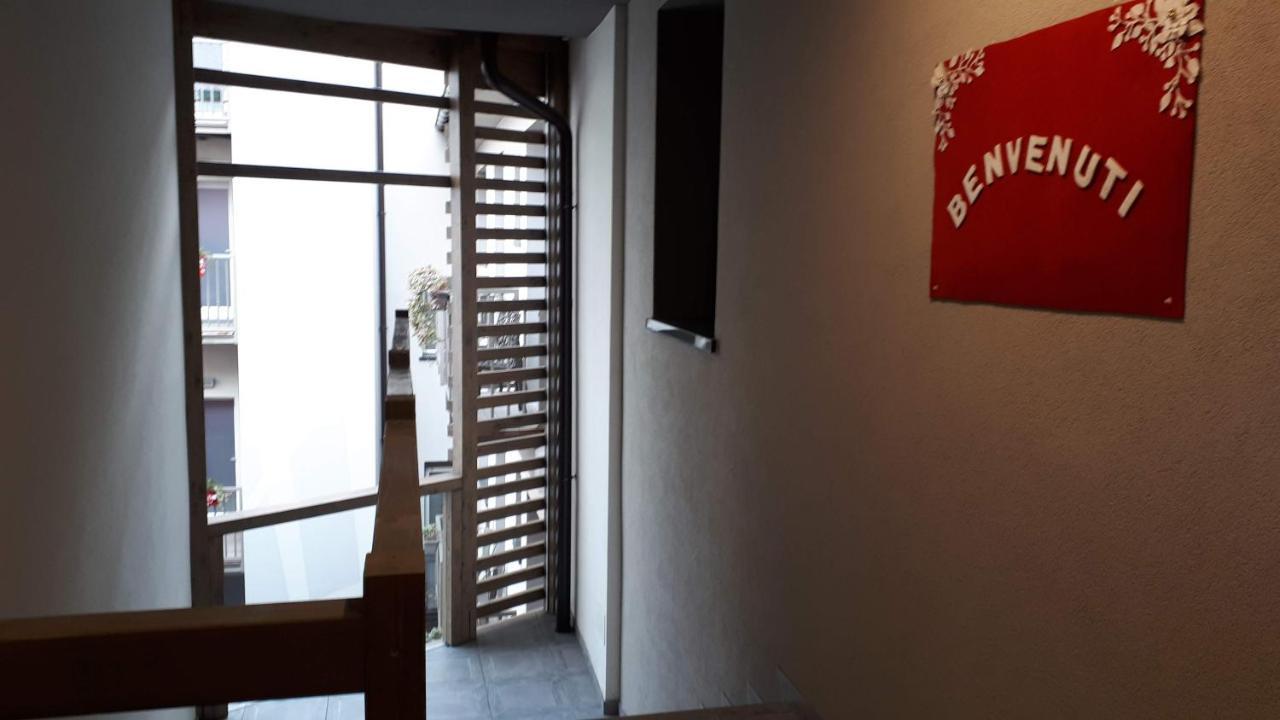 Hotel Bed & Rooms , Corte Rossa -1 Min Walk To Bernina Express Tirano Exterior foto