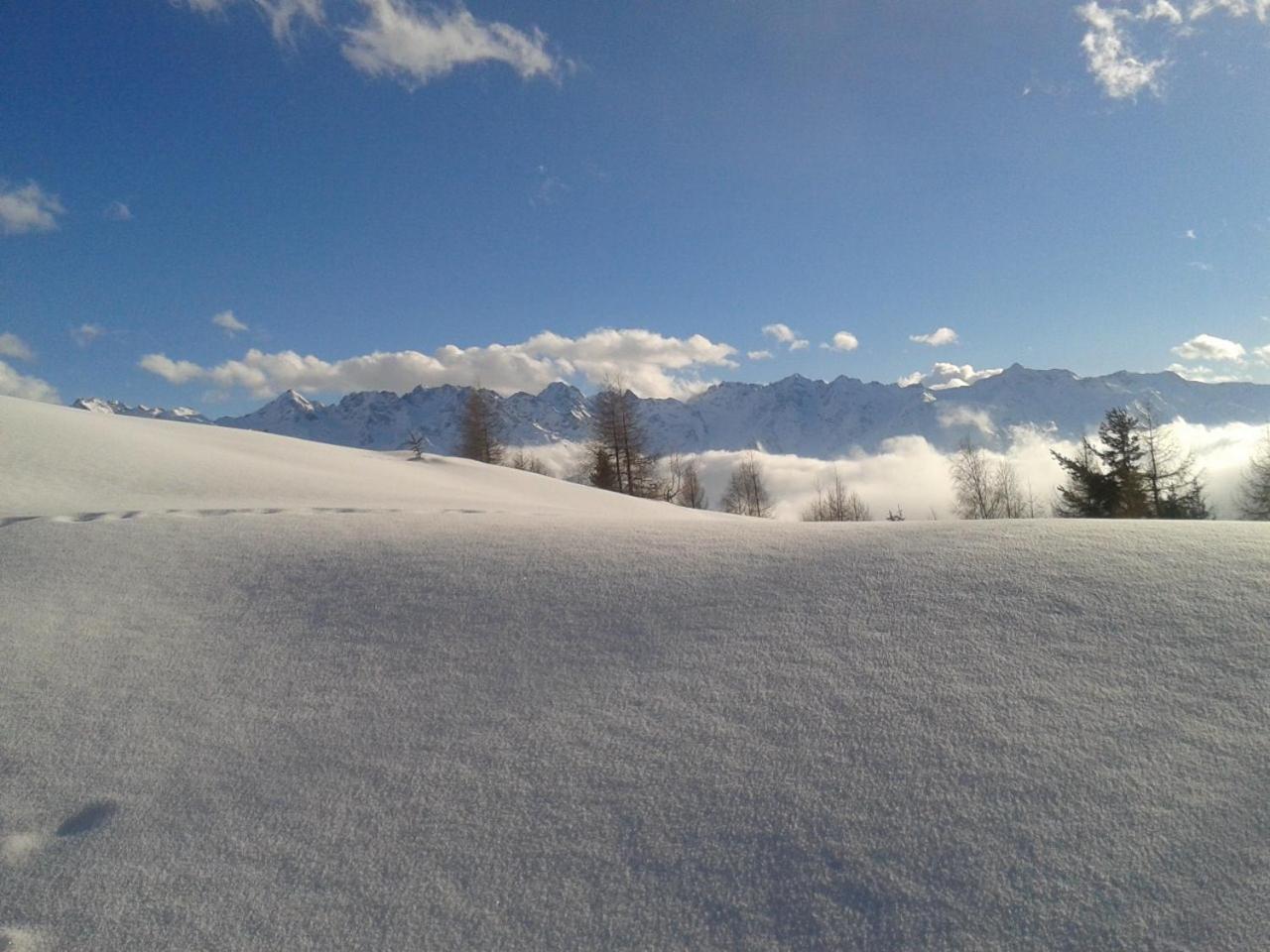 Hotel Bed & Rooms , Corte Rossa -1 Min Walk To Bernina Express Tirano Exterior foto